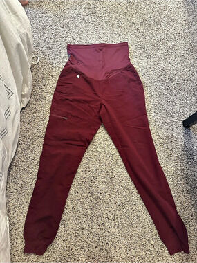 FIGS Zamora Maternity Jogger Scrub Pant Purple